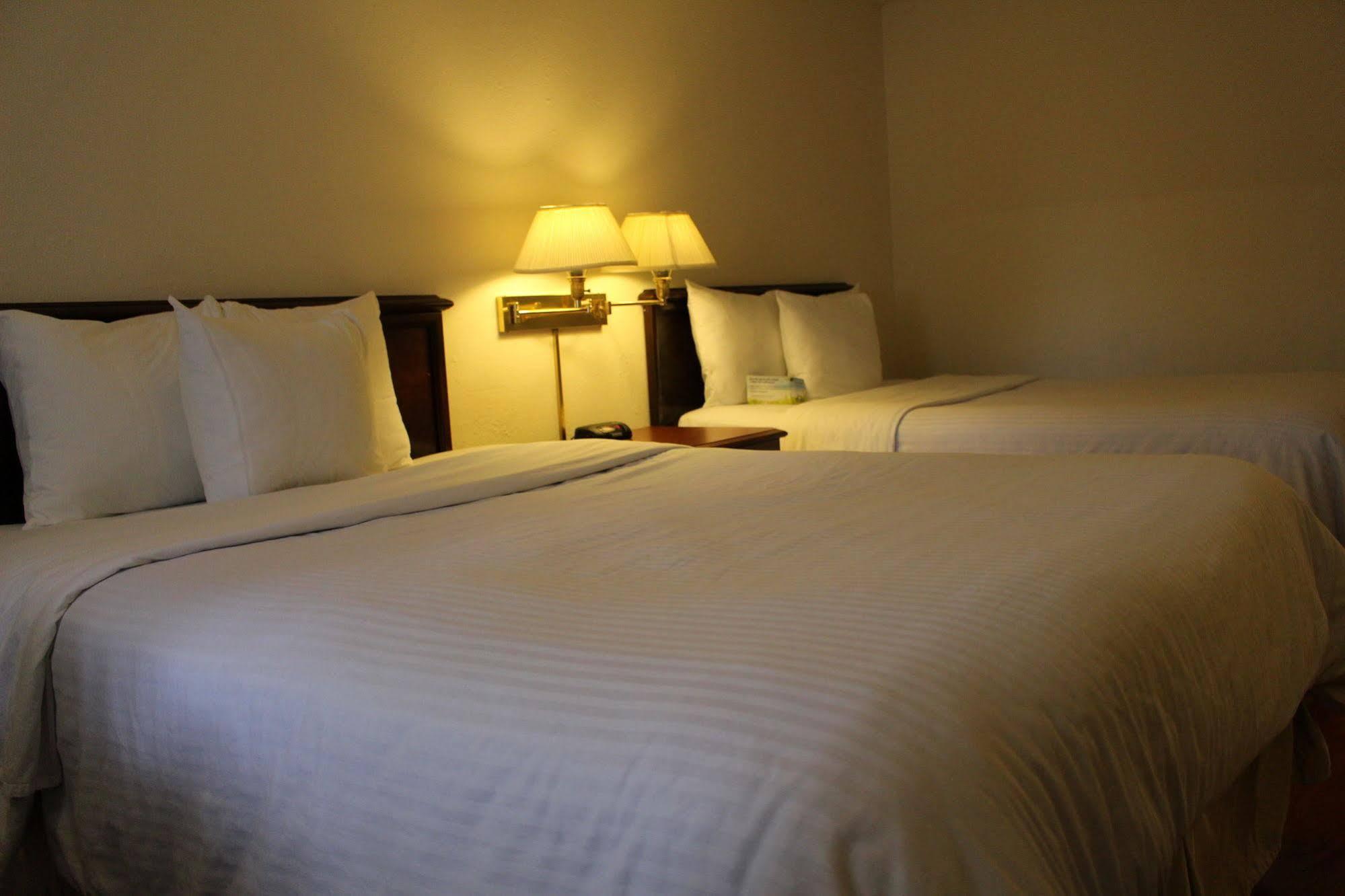 Days Inn & Suites By Wyndham Sunnyvale Eksteriør bilde